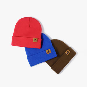 Bonnet tricoté personnalisé Lanhai avec logo – Bonnet d'hiver en acrylique de haute qualité avec logo sur mesure - Product Image 3