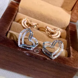 Wholesale Custom Jewelry Double Heart Shape Earring Stud In Natural Diamonds 18K Gold