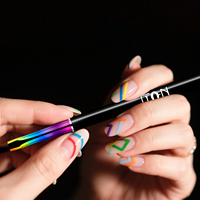 Nouveau design de brosses à ongles en gel Virole arc-en-ciel Ensemble de brosses d'art pour ongles en nylon avec logo personnalisé