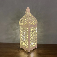 Lanterne marocaine en métal, porte-bougie vintage, lanterne en fer ajourée sculptée, décoration d'intérieur, centre de table, décoration de mariage et de festival