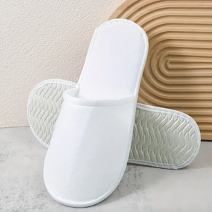 รองเท้าแตะโรงแรมแบบใช้แล้วทิ้งสำหรับผู้ชายและผู้หญิงเป็นมิตรกับสิ่งแวดล้อมรองเท้าแตะแบบย่อยสลายได้ตามต้องการ - Product Image 1