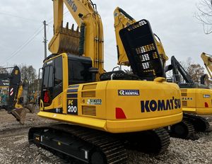 Excavadora Komatsu PC200 Usada, 20 Toneladas, Modelo 2022, Motor y Componentes Originales Probados e Inspeccionados, Precio Bajo - Product Image 2