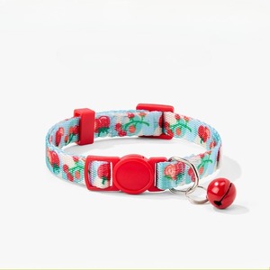 ปลอกคอแมวแบบปรับได้ พร้อมกระดิ่ง ผลิตจากโพลีเอสเตอร์อย่างดี ดีไซน์หรูหรา ป้องกันการสำลัก สะดวกสบาย พร้อมหัวเข็มขัด - Product Image 1