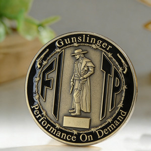 Moneta Commemorativa 3D Personalizzabile Placcata in Oro e Bronzo Anticato, Design Elegante e Alla Moda, Incisione Personalizzata Disponibile - Product Image 1