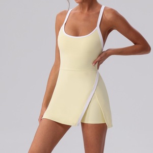Robe de sport légère et respirante anti-exposition ODM/OEM, style plume, avec bretelles fines, taille élastique et dos nu, idéale pour le tennis et le yoga - Product Image 4