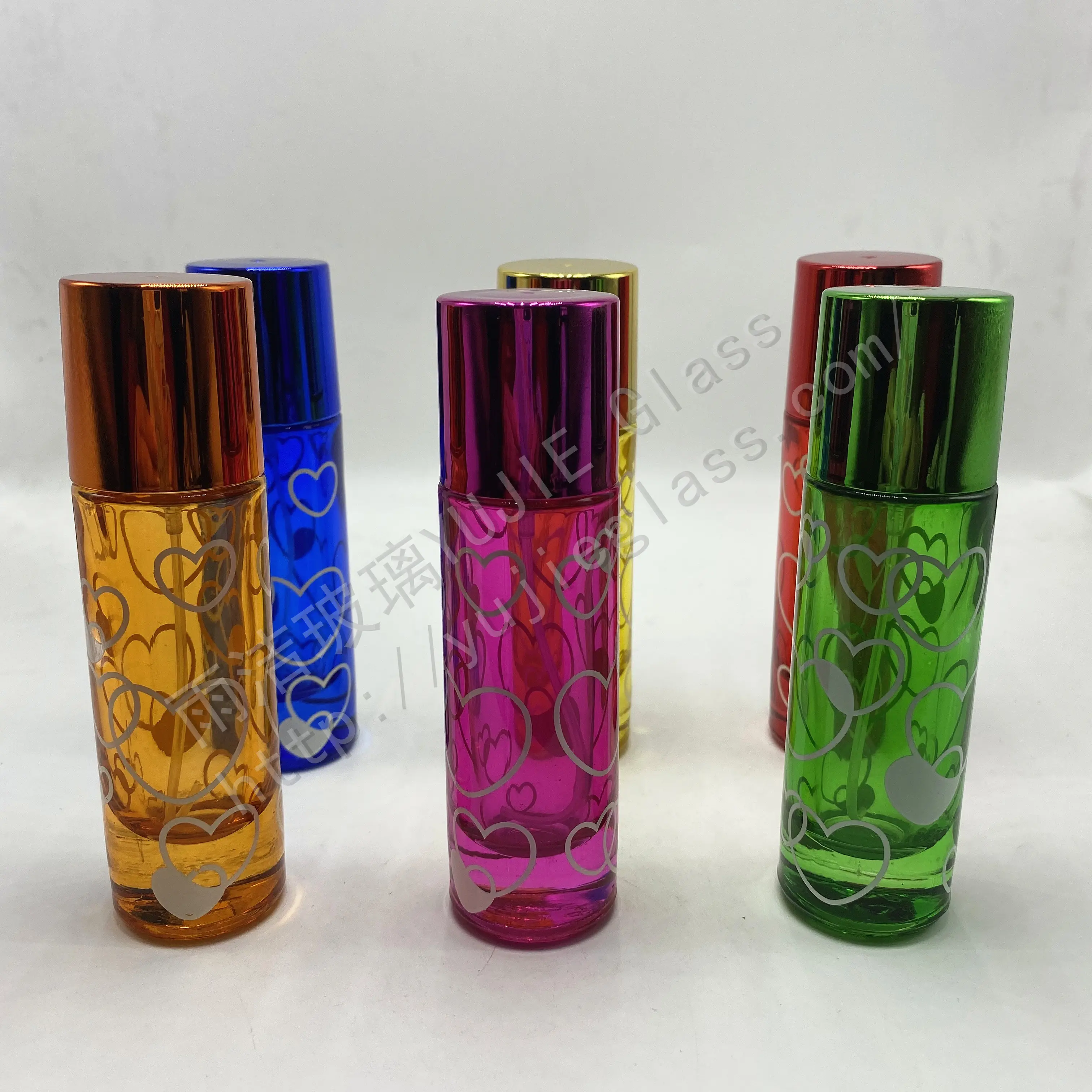 Botella atomizadora de perfume de vidrio, atomizador portátil de 30ml con diseño de amor, impresión en aerosol de color, YJ-00199