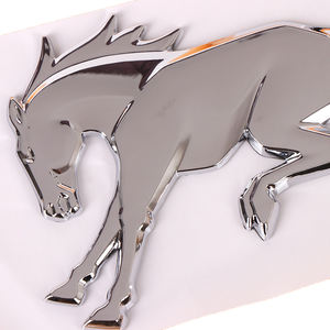 Emblèmes de <span class=keywords><strong>voiture</strong></span> en plastique autocollants imperméables de luxe en forme de <span class=keywords><strong>cheval</strong></span>, argent, blanc, noir, design dynamique pour la personnalisation de la <span class=keywords><strong>voiture</strong></span> - Product Image 6