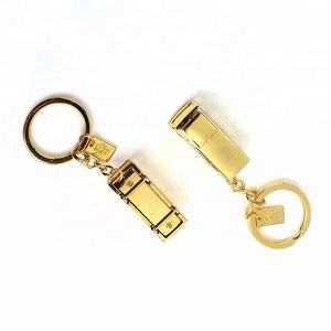 Proveedor bajo MOQ hecho Electroplate en forma <span class=keywords><strong>de</strong></span> Bus láser <span class=keywords><strong>de</strong></span> logotipo <span class=keywords><strong>de</strong></span> Metal llavero regalos <span class=keywords><strong>de</strong></span> recuerdo - Product Image 6