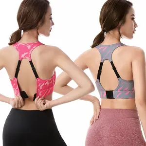 Nuovo reggiseno sportivo con forma fatta a mano