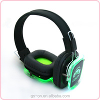 DJ Party Utilisez un casque et un émetteur Disco silencieux avec fonction de contrôle des lumières LED RF-309