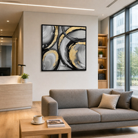 Impression sur toile encadrée noire mate avec motif géométrique abstrait carré en feuille d'or noir et gris, décoration intérieure commerciale pour hôtels et cafés