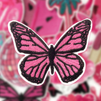 Fabricant de patchs brodés OEM personnalisés, appliques à coudre ou à repasser pour vêtements de marque et accessoires vestimentaires