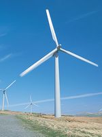 Éolienne de 100 kW, 150 kW, 200 kW pour ferme éolienne à grande échelle, conception à connexion parallèle 380 V pour installation en masse
