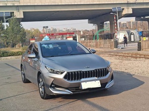 <span class=keywords><strong>Kia</strong></span> K3 Berline 2020 d'occasion avec intérieur foncé, boîte automatique 1.5L CVT, conduite à gauche, sièges en tissu R16, caméra de recul, taille des pneus R17 - Product Image 3