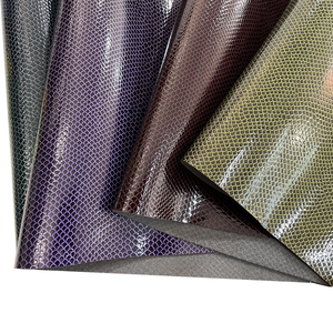 Tissu en similicuir de voyage holographique métallique en cuir PU gaufré marron clair écologique pour canapé sac vêtement - Product Image 1