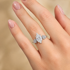 Anello con Foglia Floreale in Zircone Marquise per Donne, Elegante Gioiello da Dito alla Moda - Product Image 2