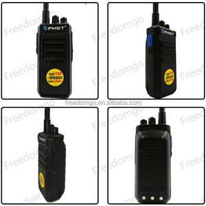 Émetteur-récepteur UHF FMST V818S 5W haute puissance, portée de 5 km, talkie-walkie avec autonomie de 12 heures, résistant à l'eau IPX-1 - Product Image 3