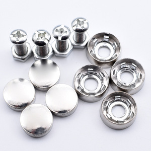 Marco de Matrícula de Aleación de Zinc con Abrazadera de 18 mm, Tornillos Antirrobo y Tapas Decorativas, Modelo FDK - Product Image 1