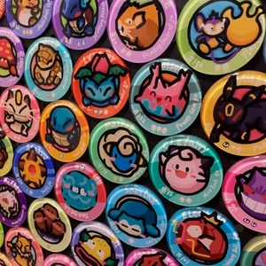 Tavolo da gioco Carrom con distintivo Pokémon DM, in PVC, decorazione per la casa, regalo da collezione per i fan - Product Image 4