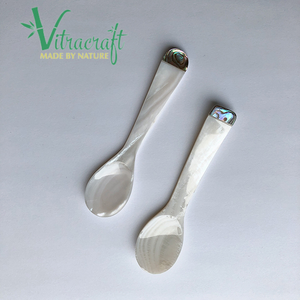 Cuillère à caviar de qualité supérieure incrustée de coquille d'ormeau Le nouveau design le plus luxueux 2023 Parfait pour servir du caviar Taille 10cm - Product Image 5