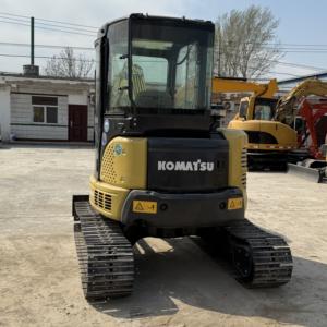 Mini-excavatrice Komatsu Pc55 d'occasion, modèle 2024, poids opérationnel de 5 tonnes, capacité de la benne de 0,15 m³, composants multifonctions - Product Image 1