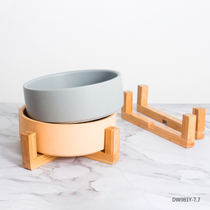 Alimentador de água para animais, alimentador de alimentos por atacado com logotipo personalizado para animais de estimação, tigela de porcelana com suporte de bambu - Product Image 1