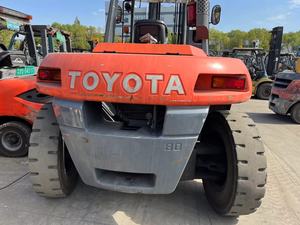 Chariot élévateur d'occasion Toyota 8FGN30 en bon état, chariot élévateur de seconde main pour l'exploitation minière et les travaux de terrassement, équipement lourd de construction - Product Image 3