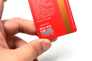 Лидер продаж, подарочная карта из ПВХ на заказ со скретч-панелью 13,56 МГц ISO1443-A Сверхлегкая RFID подарочная карта напрямую с китайской фабрики