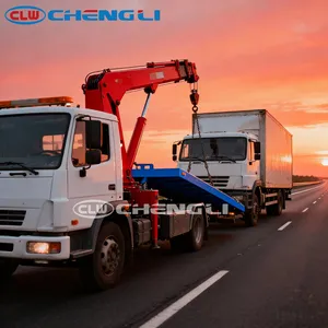 Camion de dépannage à plateau plat Dongfeng 4x2 6 tonnes avec grue pour le remorquage de véhicules et la manutention de matériaux au prix d'usine - Product Image 4