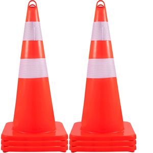 Cônes de sécurité en PVC haute visibilité avec col réfléchissant pour le contrôle de la circulation et la sécurité des chantiers de construction - Product Image 1