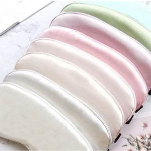Masque pour les yeux en velours de luxe super doux avec sangle élastique et rembourrage en soie, couleur personnalisée pour un sommeil de haute qualité - Product Image 4