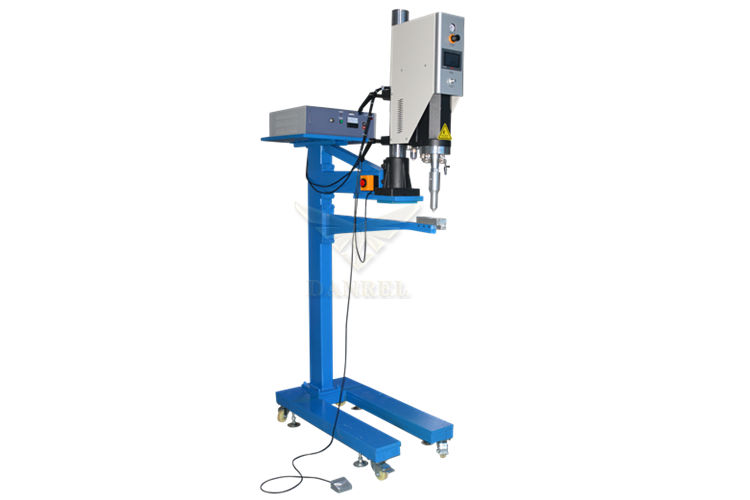 15KHz 2600W Coroplast Hollow Plastic Sheet Welder Ultrasonic PP Corrugated Packaging Box Welding Sealing Machine