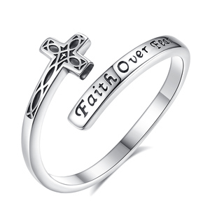 Anello Changda 'Faith Over Fear', Anelli con Croce Celtica, Gioiello in Argento Sterling 925, Regolabile, Simbolo di Speranza, Amore ed Eternità - Product Image 1