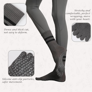 Calcetines de Yoga de Algodón Premium Rosa con Doble Barra Antideslizante para Mayor Comodidad y Seguridad, Calcetines de Pilates de Cinco Dedos con Barras Dobles - Product Image 2