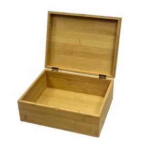 Empty Personalized Natural Antique Wood Bamboo Coin Jewelry Packaging Gift Necklace box Case Box Magnetic Lid Crate Wood Box