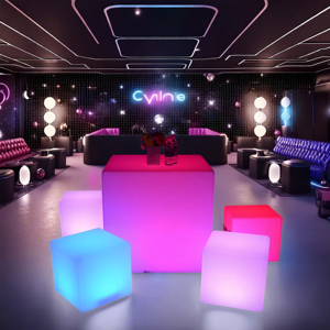 Sgabello Luminoso a LED 30cm Cubo RGB Pouf da Bar Giardino Cubi Illuminati Sedia - Product Image 1