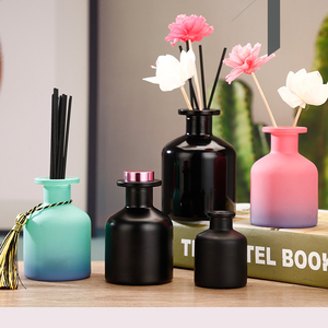 Luxury Essential Oil Container Aromatherapy Aroma Diffuser Bottle Empty 50ml 100ml 150ml 200ml Glass Reed Diffuser Bottle