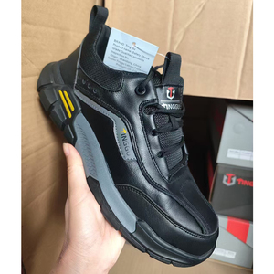 Botas de senderismo de invierno para hombre DSF1047, de cuero negro impermeable, con suela antipinchazos, de caña alta, para trabajo al aire libre, botas de seguridad. - Product Image 1