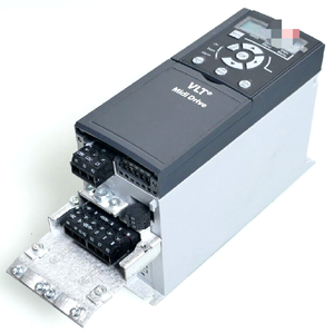 Controlador Plc VLT Midi Drive 134U2982 FC-280P2K2T4E20H1BXCXXXSXXAX - Product Image 1