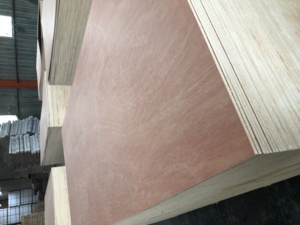 Película de pegamento phenólico marino BS1088, revestimiento laminado con revestimiento o paneles de madera contrachapada AA okouma, para construcción de hormigón - Product Image 2