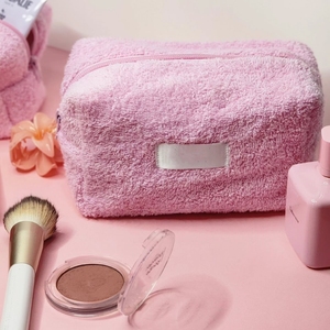 Toalla de rizo suave Bolsa de cosméticos <span class=keywords><strong>Rosa</strong></span> personalizada Cierre de cremallera Se puede personalizar LOGO Regalo de dama de honor - Product Image 2
