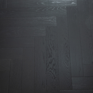 Parquet contrecollé AVANTIMORA CE en chêne blanc brossé multicouche, grade ABC, anti-rayures, système clic, 16 mm, motif chevrons, pour hôtel - Product Image 1