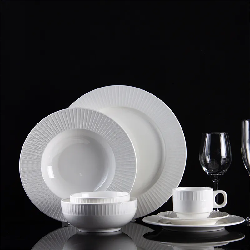 Asil beyaz İtalyan seramik yemek takımı yemek kabartmalı desen porselen tabaklar tabaklar Set Horeca sofra restoran için