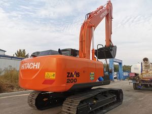 Excavadora Hitachi ZX200-5 con Cucharón de Excavación, Equipo de Construcción Usado - Product Image 3