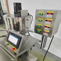 Machine de remplissage semi-automatique à piston à tête unique et volume illimité pour la production de pâtes cosmétiques