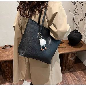 Sacs à main en cuir PU pour femmes I-0541, nouveaux sacs à main à grande capacité avec fermeture éclair pour femmes, mode printemps et été, sac à bandoulière - Product Image 5