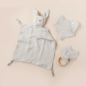 Mantas <span class=keywords><strong>de</strong></span> seguridad suaves <span class=keywords><strong>de</strong></span> muselina <span class=keywords><strong>de</strong></span> algodón con diseño <span class=keywords><strong>de</strong></span> conejo para bebés, baberos cómodos y mordedores para recién nacidos, niños y niñas - Product Image 6