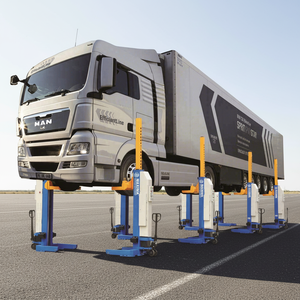 Elevador Hidráulico de Cuatro Postes Maxima FC75W para Autos y Camionetas con Capacidad de 7.5T, Certificado CE, Elevador de Columna con 10 Años de Garantía - Product Image 1