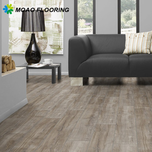 Revêtement de sol intérieur en <span class=keywords><strong>vinyle</strong></span> gris clair en vente Revêtement de sol en <span class=keywords><strong>vinyle</strong></span> de luxe imbriqué planches en <span class=keywords><strong>vinyle</strong></span> design pvc spc Carreaux de sol en <span class=keywords><strong>vinyle</strong></span> - Product Image 4