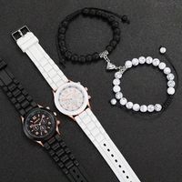 NYY Ensemble de 4 montres-bracelets à quartz pour couple, vente en gros, avec bracelet à perles en forme de cœur